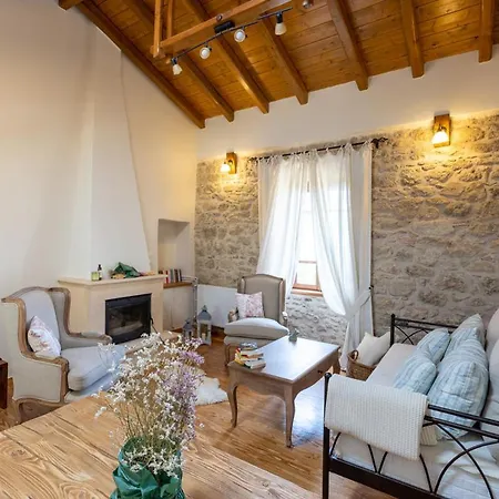 Gaia The Stone Holiday home